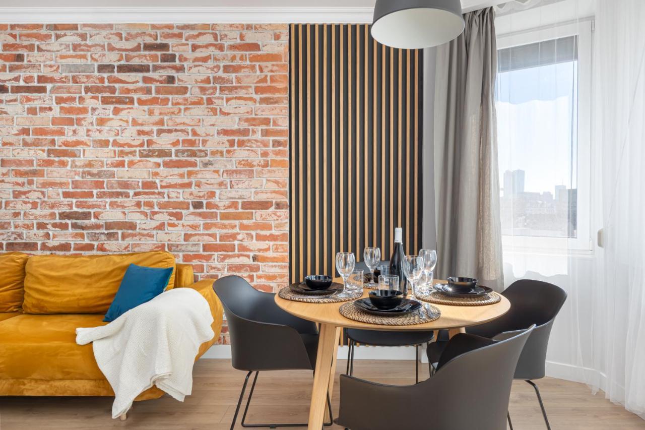 Stylowy Apartament Z Pieknym Widokiem Na Miasto Varşovia Exterior foto