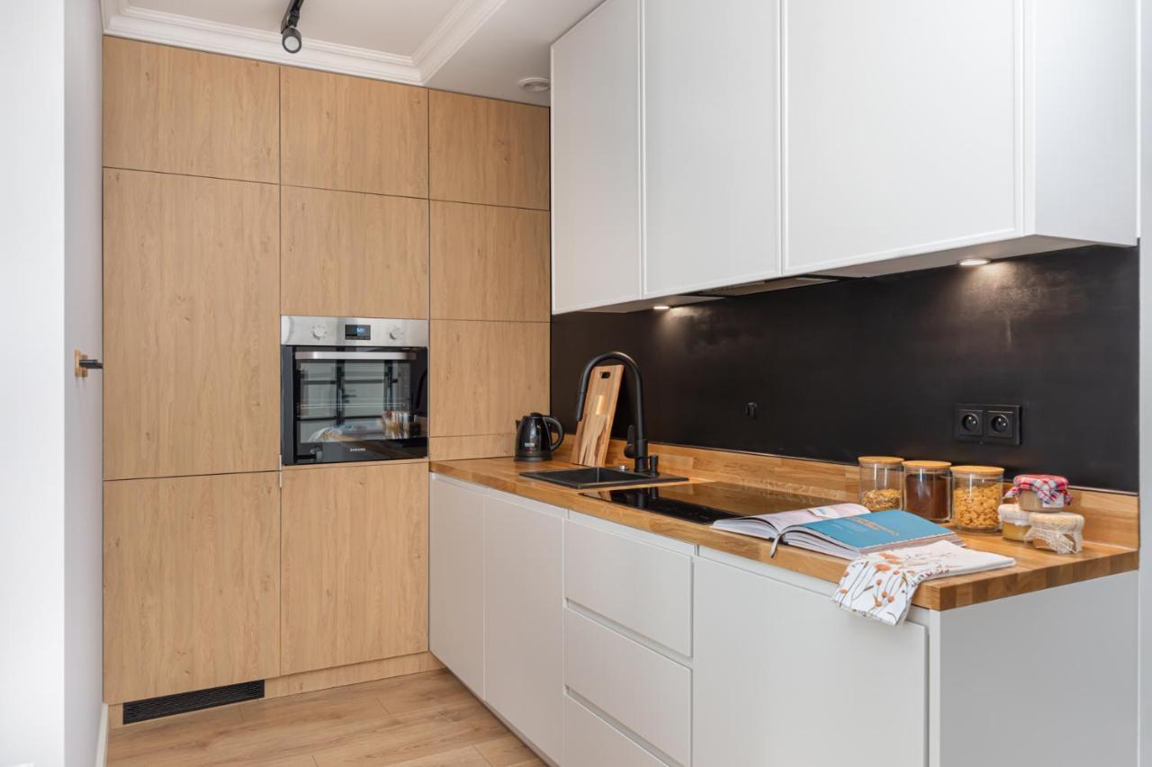 Stylowy Apartament Z Pieknym Widokiem Na Miasto Varşovia Exterior foto